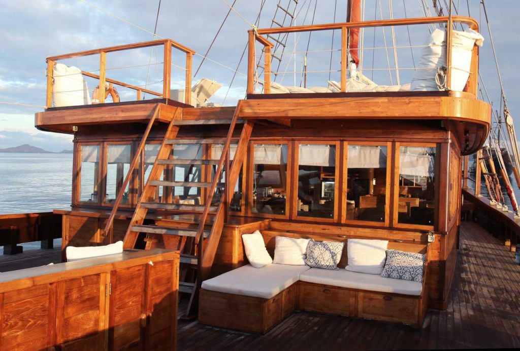 Tiare - Yacht Charter Indonesia - Luxury Private Phinisi