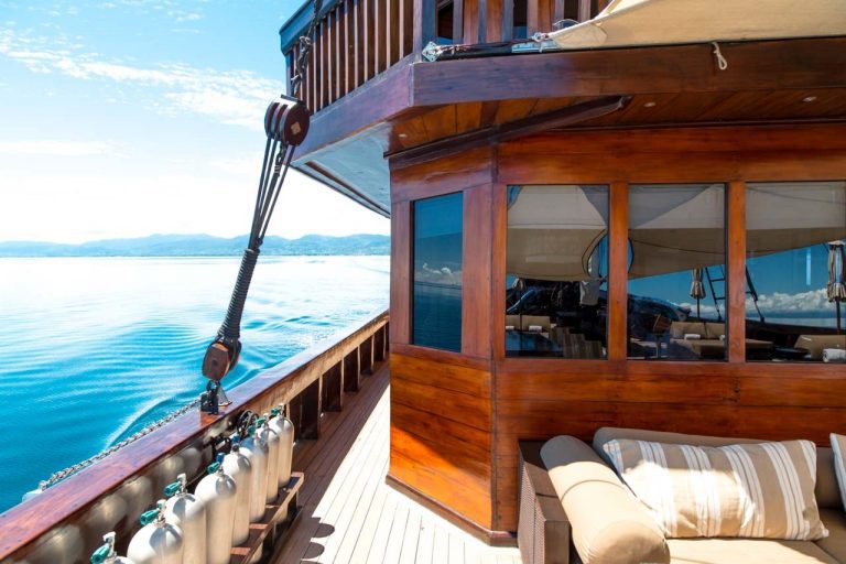 Alila Purnama - Yacht Charter Indonesia - Luxury Boat Rental