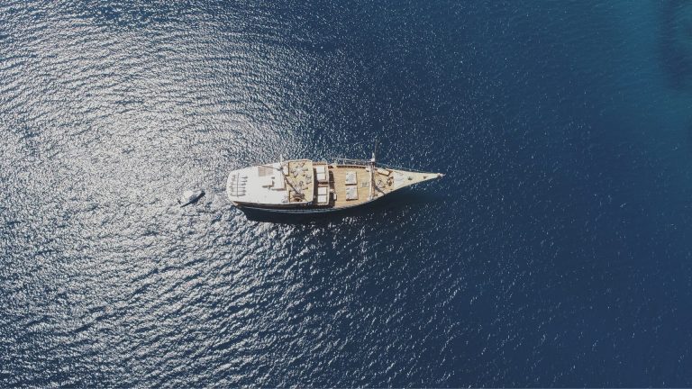 Prana - Yacht Charter Indonesia - Superyacht Sailing