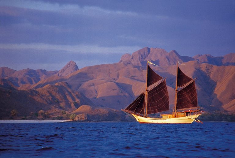 Silolona - Yacht Charter Indonesia - Luxury Sailing Boat