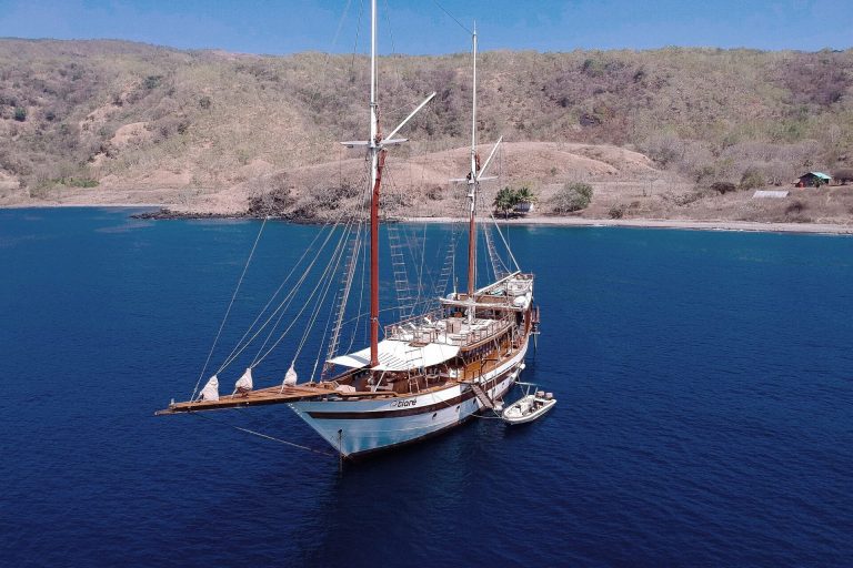 Tiare - Yacht Charter Indonesia