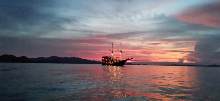 Nala - Yacht Charter Indonesia - Luxury Liveaboard Boat Rental - Sunset