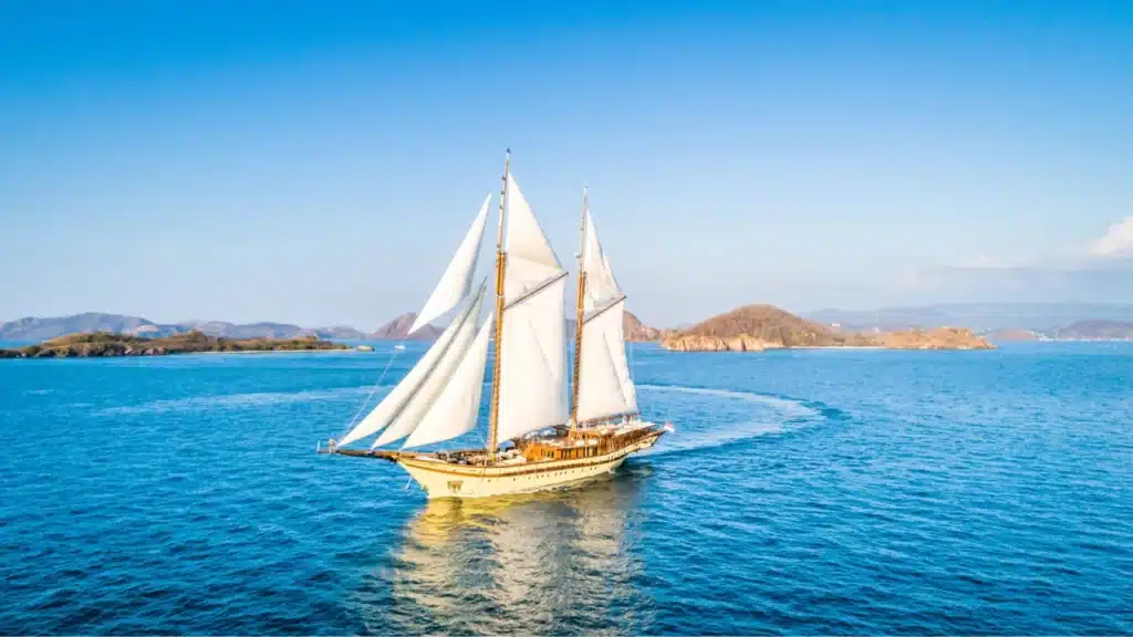 Yacht Charter Indonesia Private & Luxury Yacht Rental header image