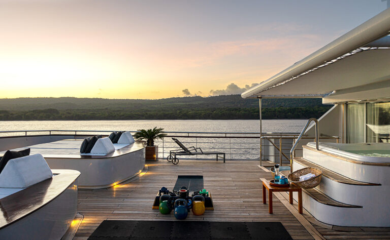 Aqua Blu - Gym and Jacuzzi - 01