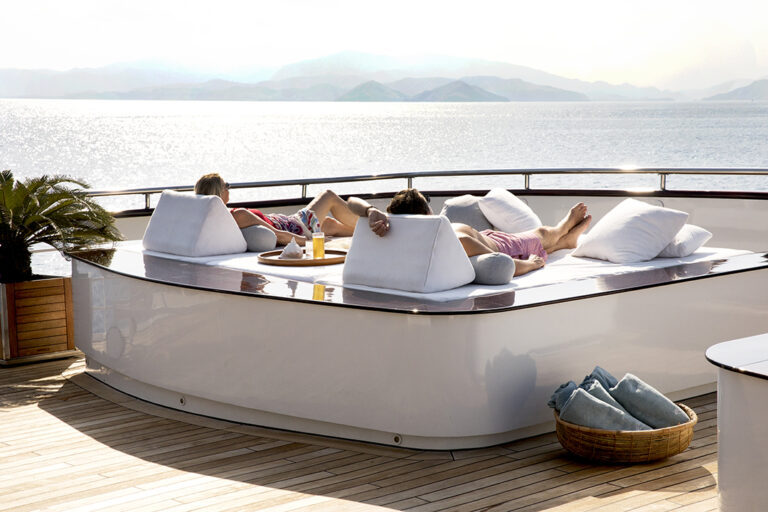 Aqua Blu - Sun Bed - 01