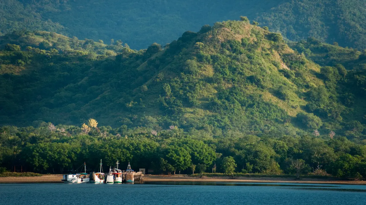 How to Get from Bali to Komodo Island by private yacht