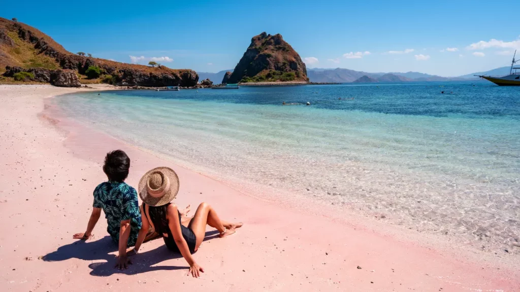 Pink Beach in Komodo – Is It Worth It & How To Plan Your Trip?